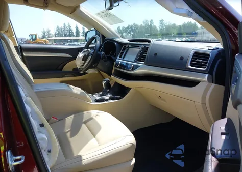 2015 Toyota Highlander Xle V6 z USA, uszkodzony, nr VIN 5TDJKRFHXFS187477